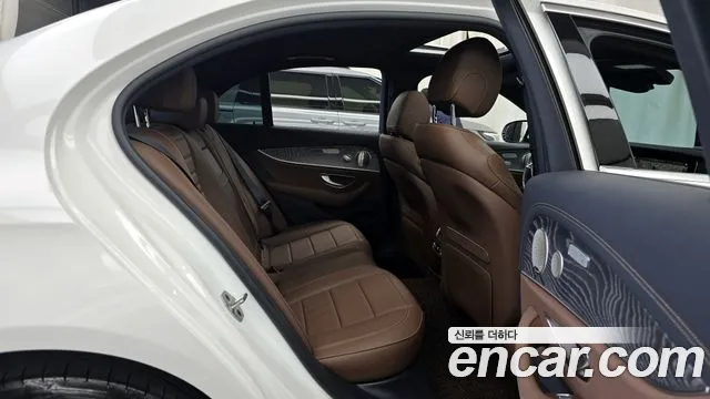 2022 Mercedes-Benz E-Class W213 E350 4MATIC Avantgarde Sold VIN W1KZF8GB2NB039038 – rear exterior