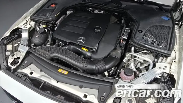 2022 Mercedes-Benz E-Class W213 E350 4MATIC AMG Line Sold VIN W1KZF8GB4NB096292 – engine bay