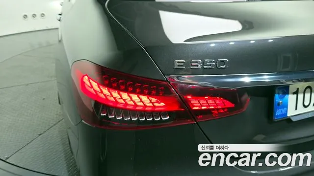 2021 Mercedes-Benz E-Class W213 E350 4MATIC AMG Line VIN W1KZF8GB5MA994808