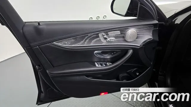 2021 Mercedes-Benz E-Class W213 E350 4MATIC AMG Line Sold VIN W1KZF8GB5MA994808 – photo 14