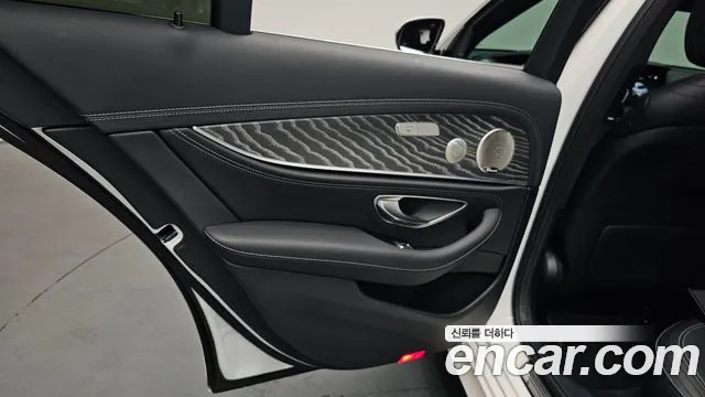 2021 Mercedes-Benz E-Class W213 E350 4MATIC AMG Line Sold VIN W1KZF8GB5MB003245 – interior seats