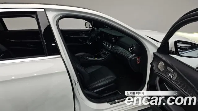 2021 Mercedes-Benz E-Class W213 E350 4MATIC AMG Line Sold VIN W1KZF8GB5MB003245 – photo 12