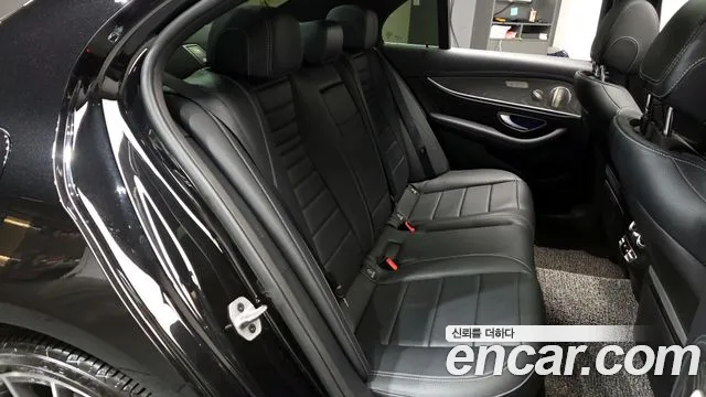 2022 Mercedes-Benz E-Class W213 E350 4MATIC AMG Line Sold VIN W1KZF8GB5NB023688 – rear exterior