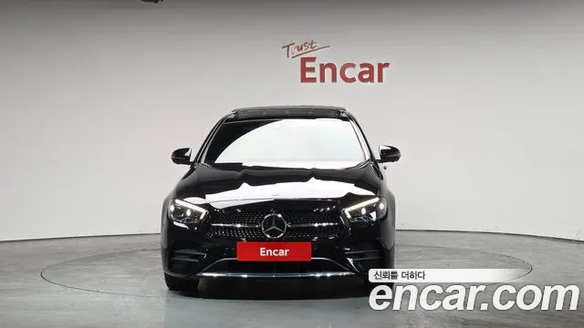 2022 Mercedes-Benz E-Class W213 E350 4MATIC AMG Line Sold VIN W1KZF8GB5NB023688 – side profile