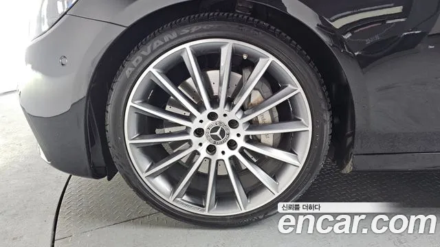 2022 Mercedes-Benz E-Class W213 E350 4MATIC AMG Line Sold VIN W1KZF8GB5NB023688 – exterior detail
