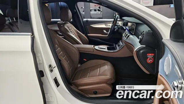 2021 Mercedes-Benz E-Class W213 E350 4MATIC Avantgarde Sold VIN W1KZF8GB6MA916814 – exterior detail