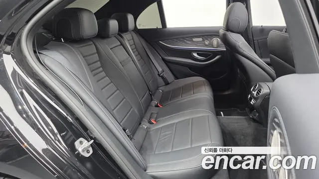 2022 Mercedes-Benz E-Class W213 E350 4MATIC AMG Line Sold VIN W1KZF8GB6NB065786 – engine bay