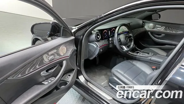 2023 Mercedes-Benz E-Class W213 E350 4MATIC AMG Line Sold VIN W1KZF8GB6PB116237 – interior seats