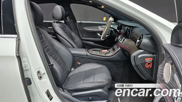 2022 Mercedes-Benz E-Class W213 E350 4MATIC AMG Line Sold VIN W1KZF8GB7NB070981 – undercarriage