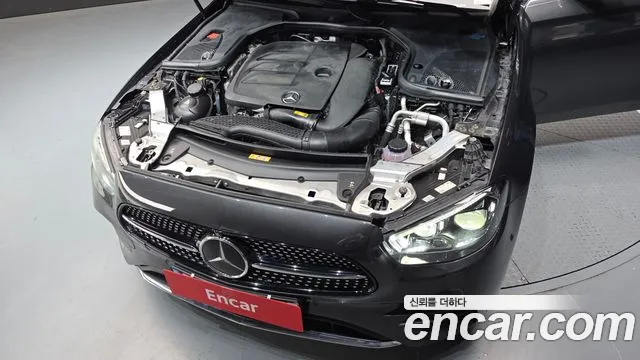 2021 Mercedes-Benz E-Class W213 E350 4MATIC AMG Line Sold VIN W1KZF8GB8MA948390 – trunk area