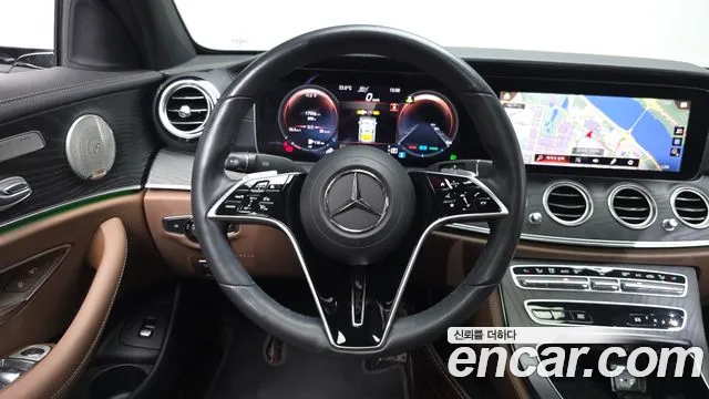 2021 Mercedes-Benz E-Class W213 E350 4MATIC Avantgarde Sold VIN W1KZF8GB8MA988548 – side profile