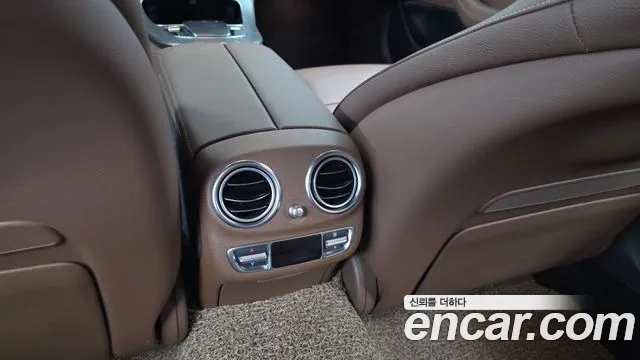 2022 Mercedes-Benz E-Class W213 E350 4MATIC Avantgarde Sold VIN W1KZF8GB8NB059214 – exterior detail
