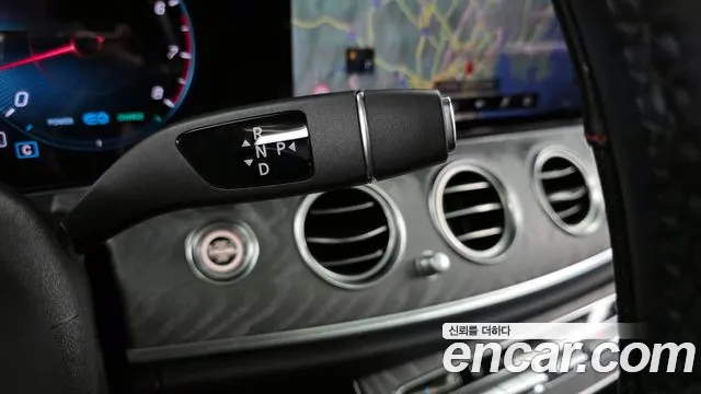 2023 Mercedes-Benz E-Class W213 E350 4MATIC Exclusive Sold VIN W1KZF8GBXPB113406 – exterior detail