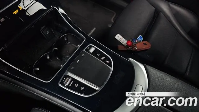 2021 Mercedes-Benz GLC-Class X253 GLC300e 4MATIC Sold VIN W1N0G5DB7MF875477 – interior seats