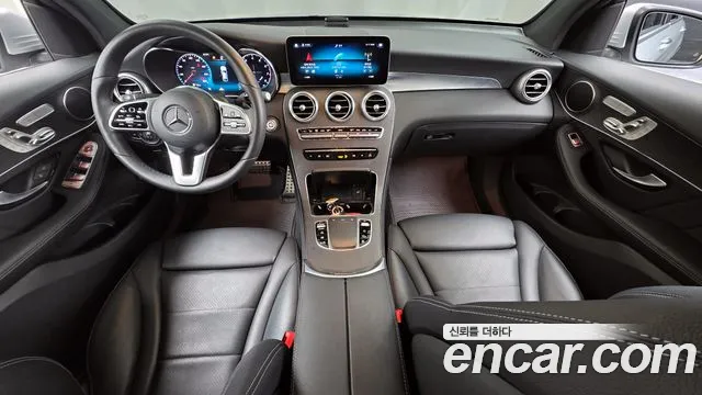2020 Mercedes-Benz GLC-Class X253 GCL300 4MATIC Coupe Sold VIN W1N0J8EB5LF769433 – interior seats 2020 Mercedes-Benz GLC-Class X253 GCL300 4MATIC Coupe Sold VIN W1N0J8EB5LF769433 – interior seats