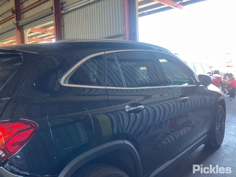 2023 Mercedes-Benz EQA Damaged VIN W1N2437122J041064 – exterior detail