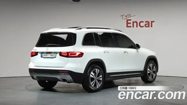 2021 Mercedes-Benz GLB-Class X247 GLB220 Sold VIN W1N4M4EB0MW104040 – engine bay 2021 Mercedes-Benz GLB-Class X247 GLB220 Sold VIN W1N4M4EB0MW104040 – engine bay