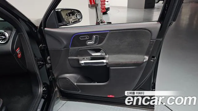 2020 Mercedes-Benz Glb-Class X247 Glb250 4matic Sold VIN W1N4M4HB3LW055586 – front exterior