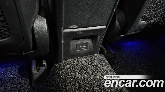 2021 Mercedes-Benz GLB-Class X247 GLB250 4MATIC Sold VIN W1N4M4HB8MW089623 – interior seats