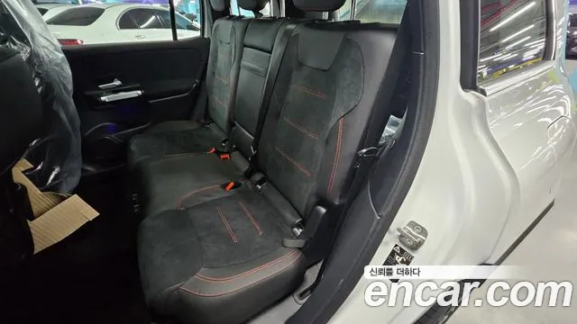 2025 Mercedes-Benz GLB-Class X247 GLB250 4MATIC Sold VIN W1N4M4HB9SW395694 – side profile