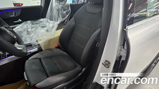 2025 Mercedes-Benz GLB-Class X247 GLB250 4MATIC Sold VIN W1N4M4HB9SW395694 – dashboard