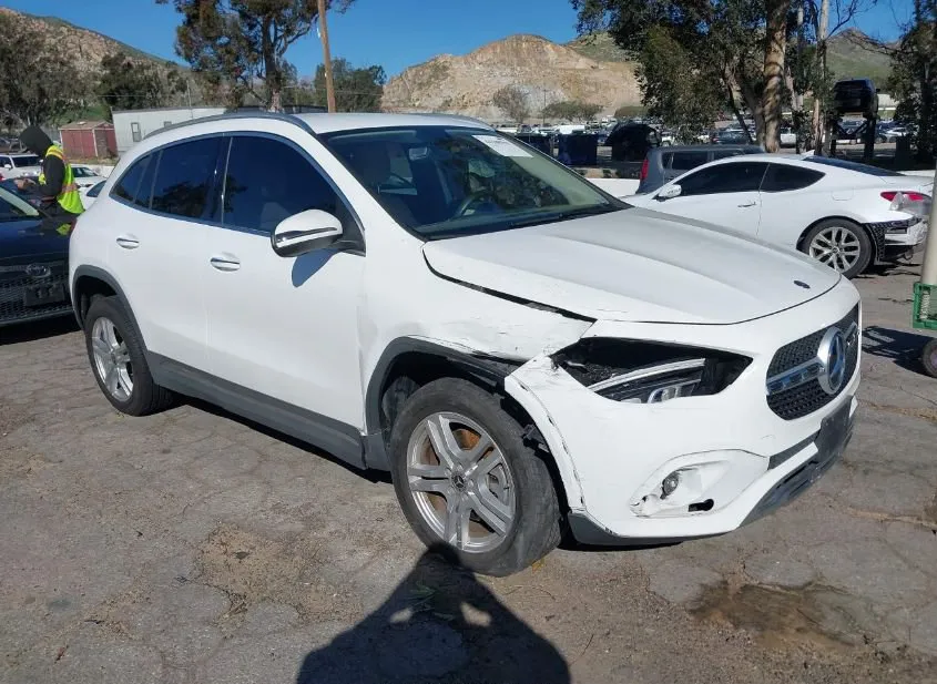 2021 MERCEDES-BENZ GLA-Class Used VIN W1N4N4GB0MJ132184 – interior seats 2021 MERCEDES-BENZ GLA-Class Used VIN W1N4N4GB0MJ132184 – interior seats