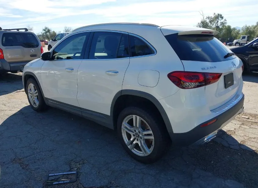2021 MERCEDES-BENZ GLA-Class Used VIN W1N4N4GB0MJ132184 – photo 14 2021 MERCEDES-BENZ GLA-Class Used VIN W1N4N4GB0MJ132184 – photo 14