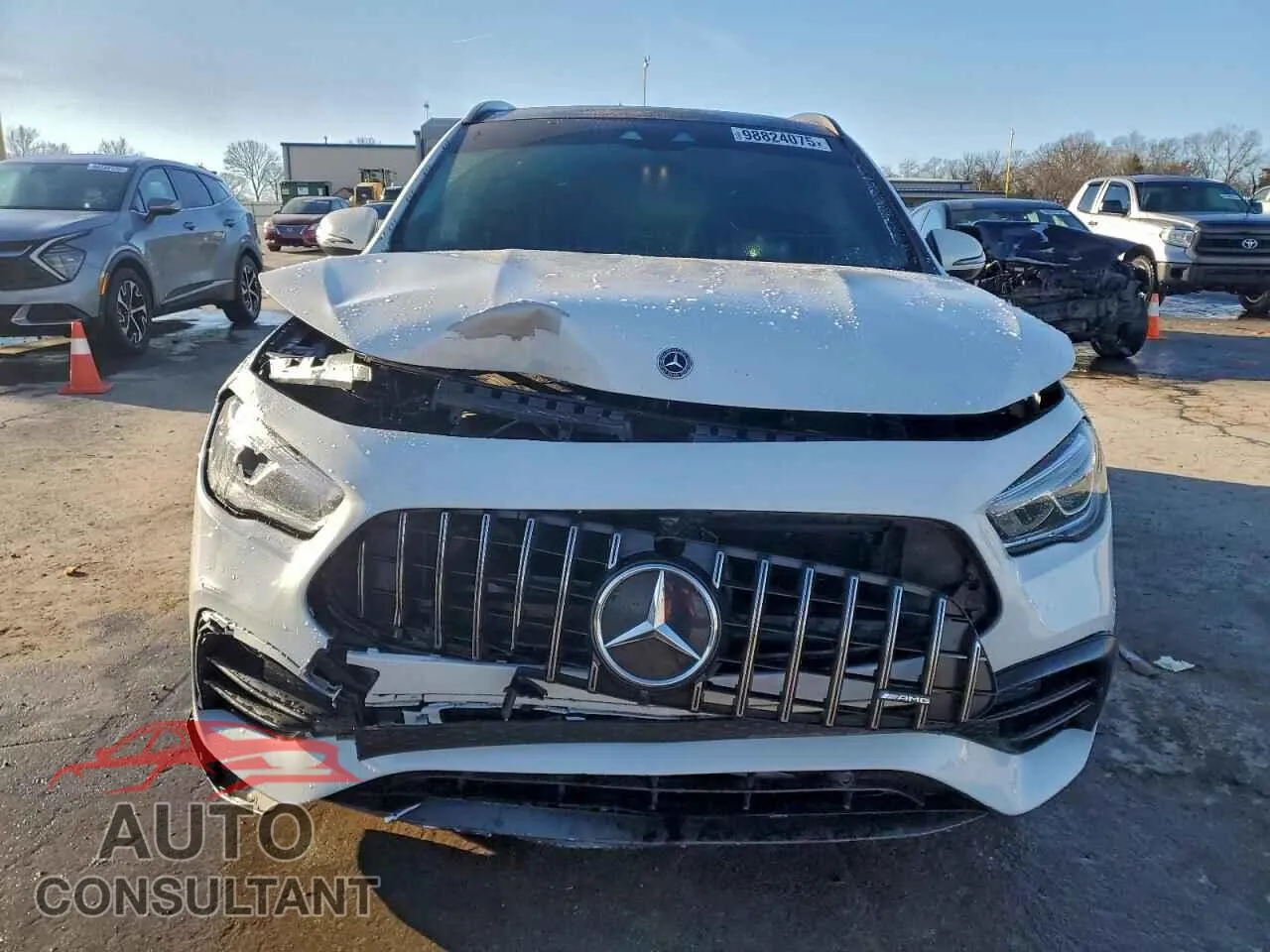 2021 MERCEDES-BENZ GLA-CLASS Damaged VIN W1N4N5DBXMJ221321 – interior seats 2021 MERCEDES-BENZ GLA-CLASS Damaged VIN W1N4N5DBXMJ221321 – interior seats
