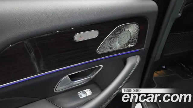 2022 Mercedes-Benz GLE-Class W167 GLE400d 4MATIC Coupe Sold VIN W1NFD2DB2NA805644 – interior seats