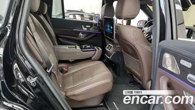 2023 Mercedes-Benz GLS-Class X167 GLS400d 4MATIC Sold VIN W1NFF2DE6PA896022 – interior seats