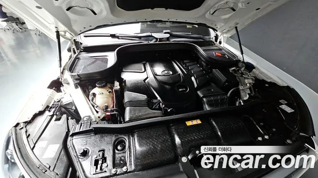 2022 Mercedes-Benz GLS-Class X167 GLS400d 4MATIC Sold VIN W1NFF2DE7NA750712 – interior seats