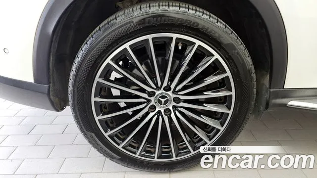 2025 Mercedes-Benz GLC-Class X254 GLC220 d 4MATIC Sold VIN W1NKM0FB8SF253596 – exterior detail