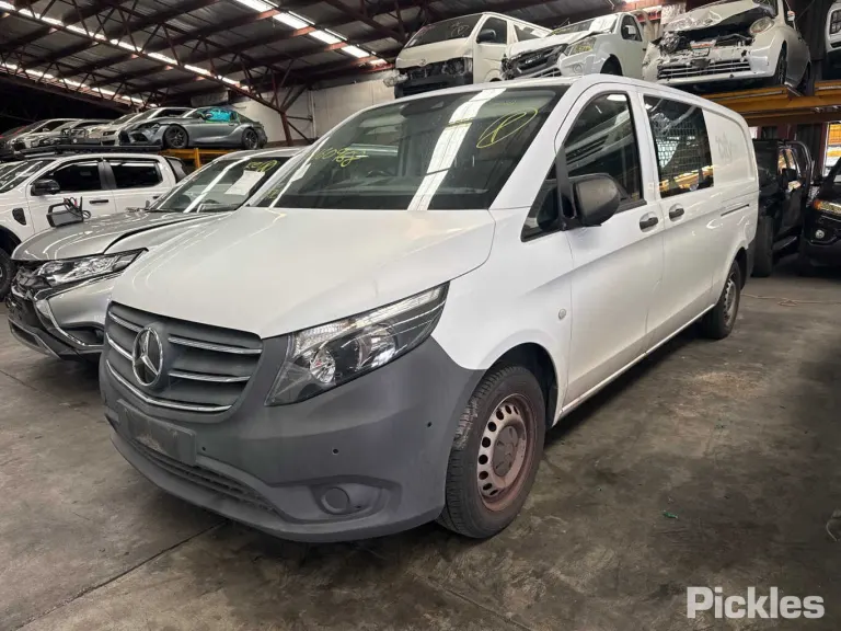 2022 Mercedes-Benz Vito Damaged VIN W1V44760523917852 – rear exterior