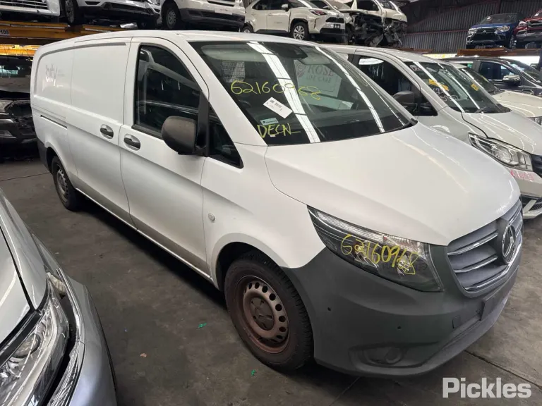 2022 Mercedes-Benz Vito Damaged VIN W1V44760523917852 – photo 14