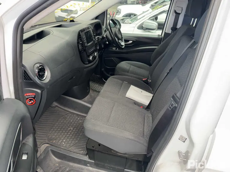 2022 Mercedes-Benz Vito Damaged VIN W1V44760523917852 – photo 23