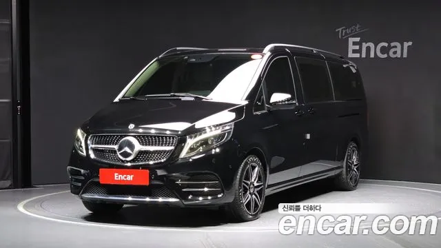 2023 Mercedes-Benz V-Class V300 Cdi Sold VIN W1VVNLSZ1P4288837 – front exterior