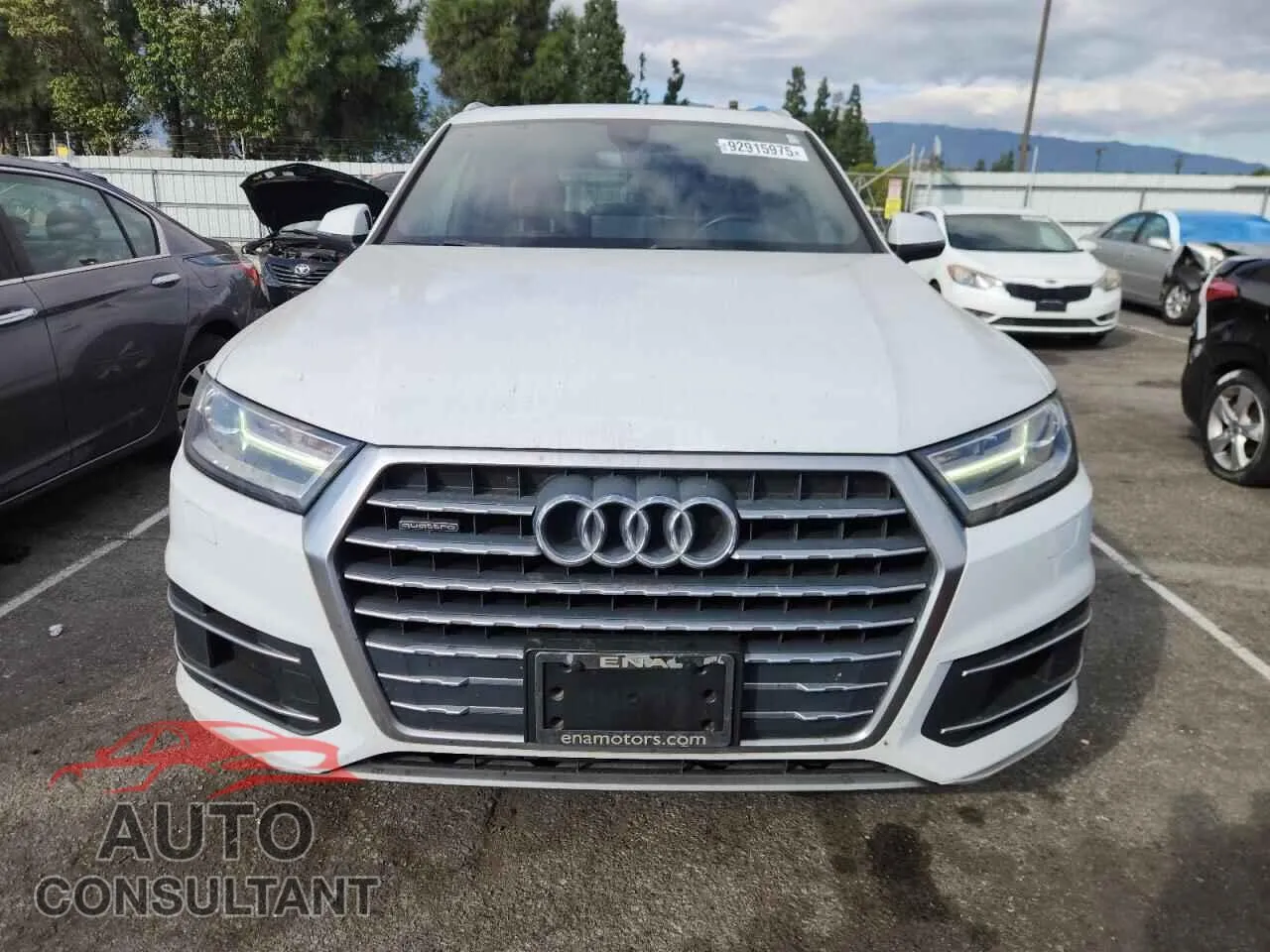 2019 AUDI Q7 Damaged VIN WA1AHAF7XKD016526 – interior seats