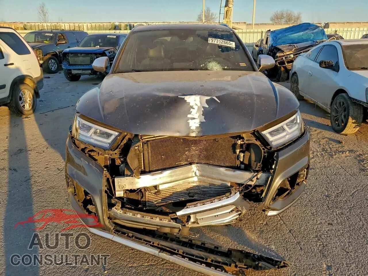 2019 AUDI SQ5 Damaged VIN WA1C4AFY2K2009157 – interior seats