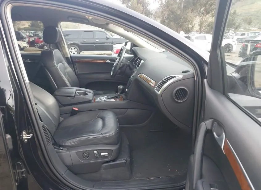 2015 AUDI Q7 Used VIN WA1CGAFE3FD029862 – interior seats