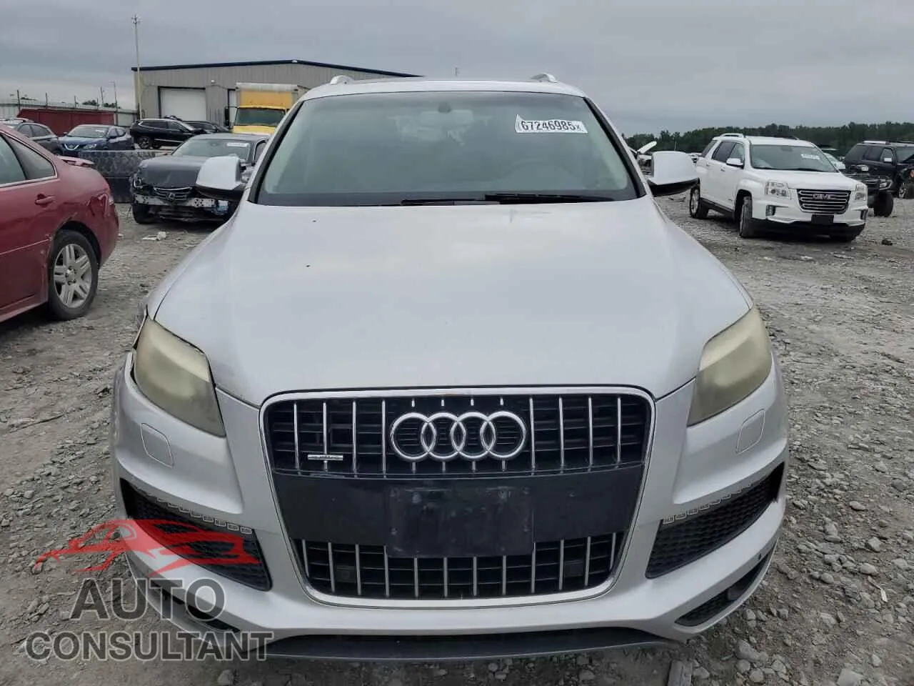 2013 AUDI Q7 Damaged VIN WA1DGAFE7DD011897 – interior seats