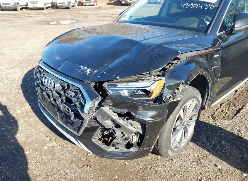 2022 AUDI Q5 Used VIN WA1EAAFY2N2123388 – exterior detail 2022 AUDI Q5 Used VIN WA1EAAFY2N2123388 – exterior detail