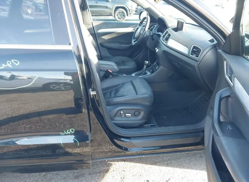 2016 AUDI Q3 Used VIN WA1EFCFS2GR013542 – interior seats