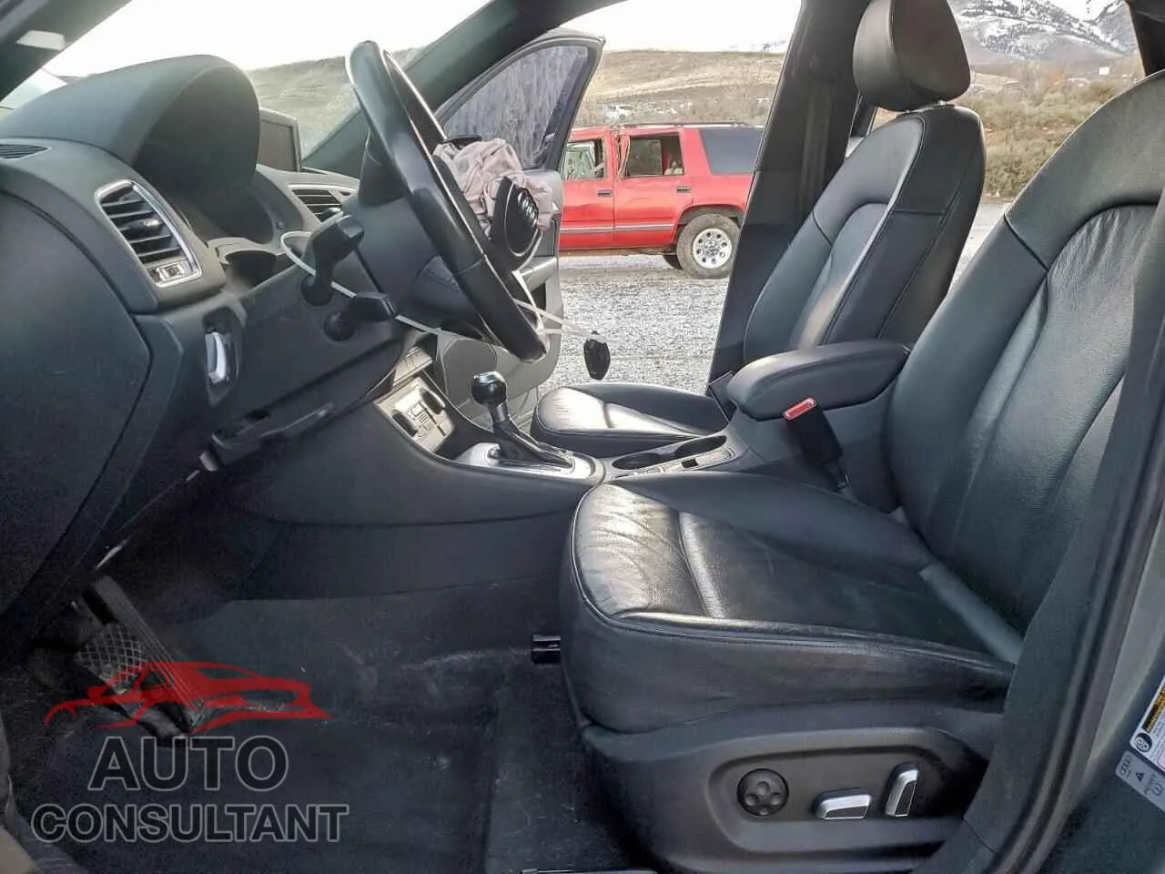 2016 AUDI Q3 Damaged VIN WA1EFCFS5GR011638 – exterior detail
