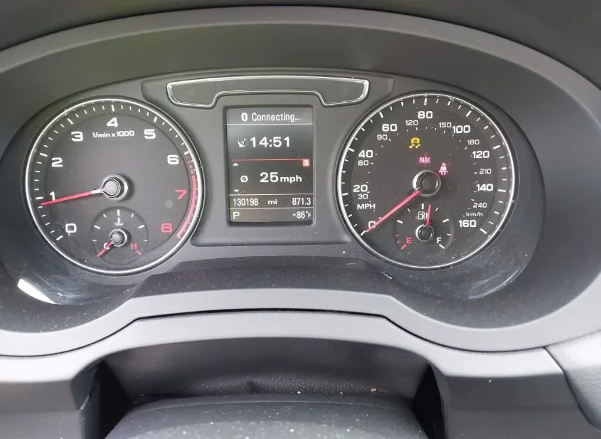 2016 AUDI Q3 Used VIN WA1GFCFS4GR005788 – trunk area 2016 AUDI Q3 Used VIN WA1GFCFS4GR005788 – trunk area