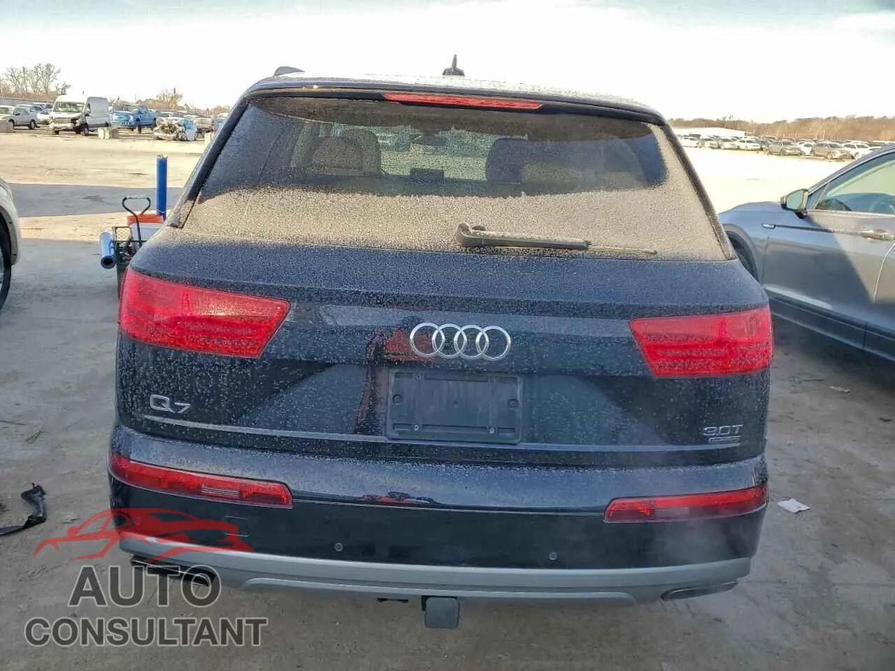 2017 AUDI Q7 Damaged VIN WA1LAAF75HD020568 – engine bay