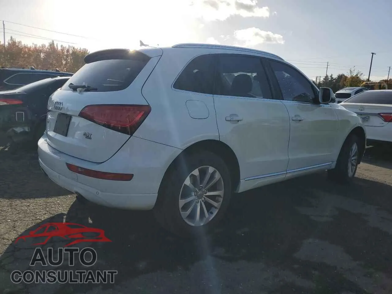2014 AUDI Q5 Damaged VIN WA1LFAFP7EA028508 – side profile