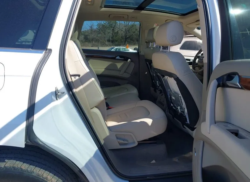 2015 AUDI Q7 Used VIN WA1LGAFE8FD013916 – interior seats