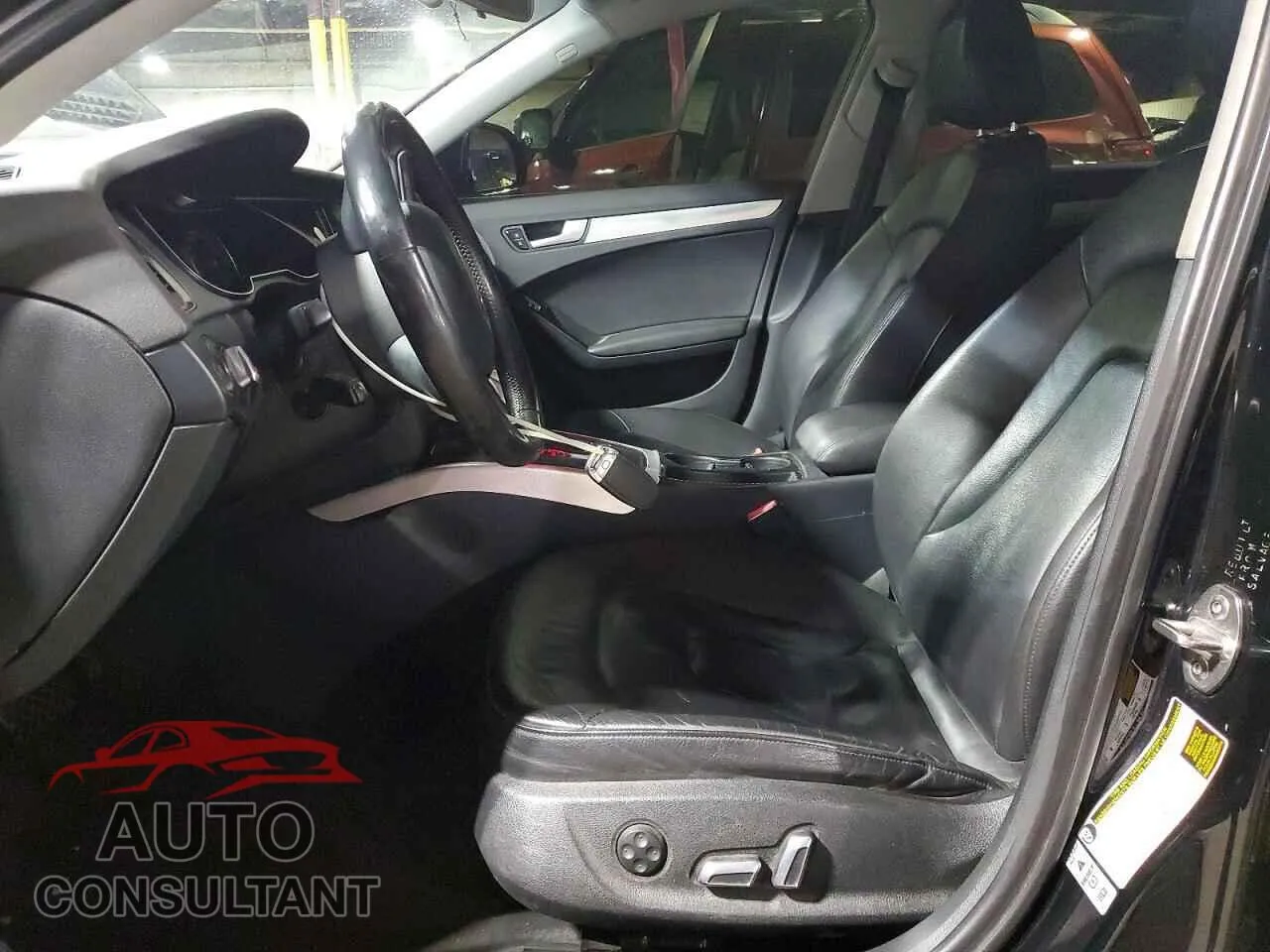 2015 AUDI A4 Damaged VIN WAUAFAFL1FN025914 – exterior detail