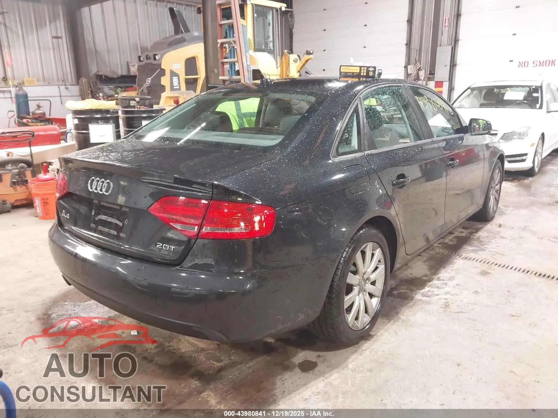 2012 AUDI A4 Damaged VIN WAUAFAFL2CA118444 – dashboard