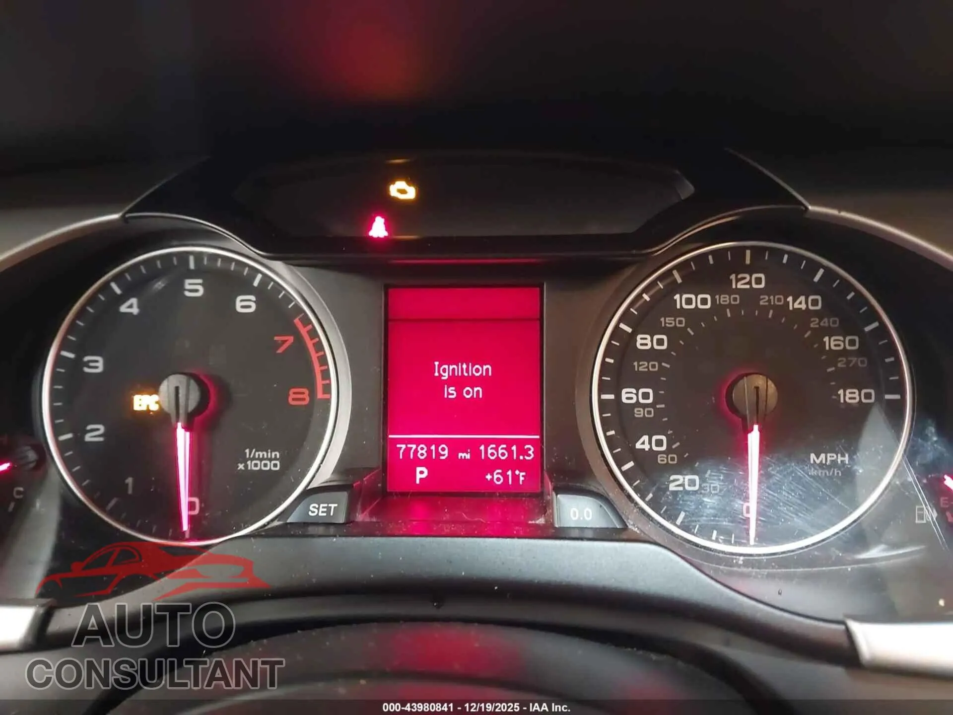 2012 AUDI A4 Damaged VIN WAUAFAFL2CA118444 – exterior detail
